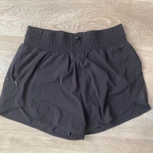 All in Motion Women's Active Light Hi-Rise Shorts 3” | Black | Large